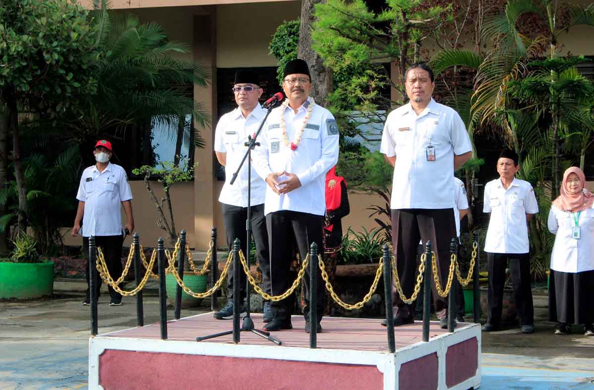 Wali Kota Pasuruan, Saifullah Yusuf, saat membacakan sambutan.