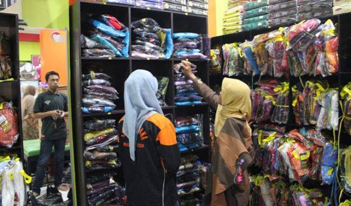 Tafsir Al-Isra' 54-55: Muslim Belanja di Toko Muslim