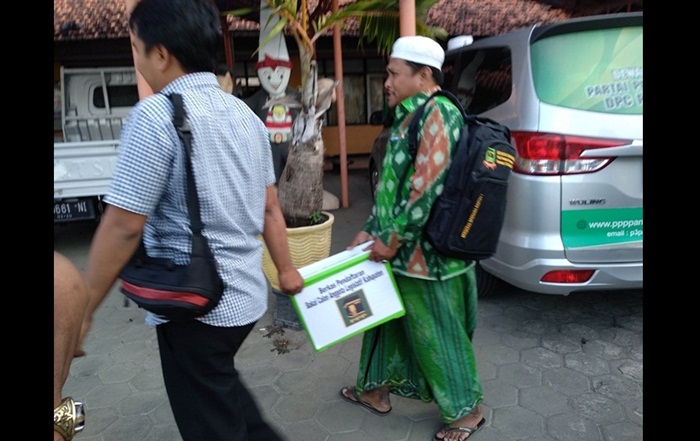 Saat pendaftaran Bacaleg di KPU Pamekasan.