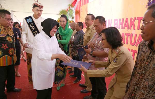 Dewan Minta Risma Tak 'Halangi' Proses Hukum Lurah Tanah Kali Kedinding