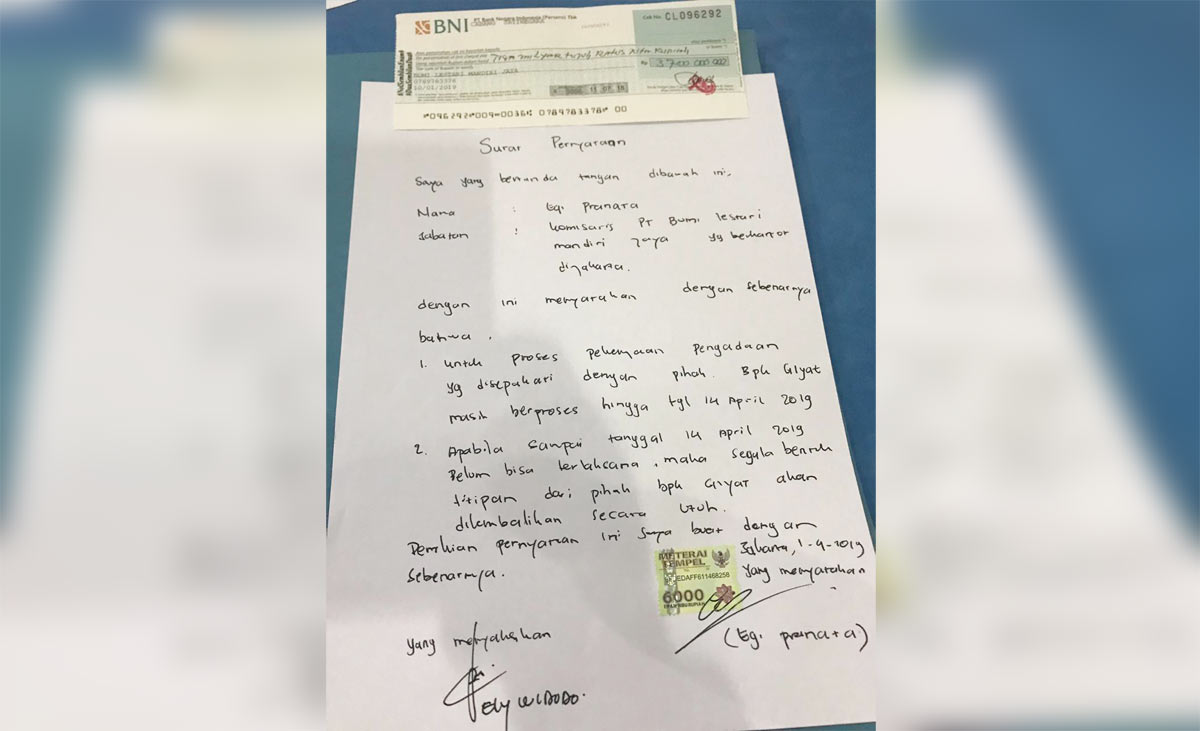 Surat pernyataan serah terima uang senilai Rp 3,7 miliar.