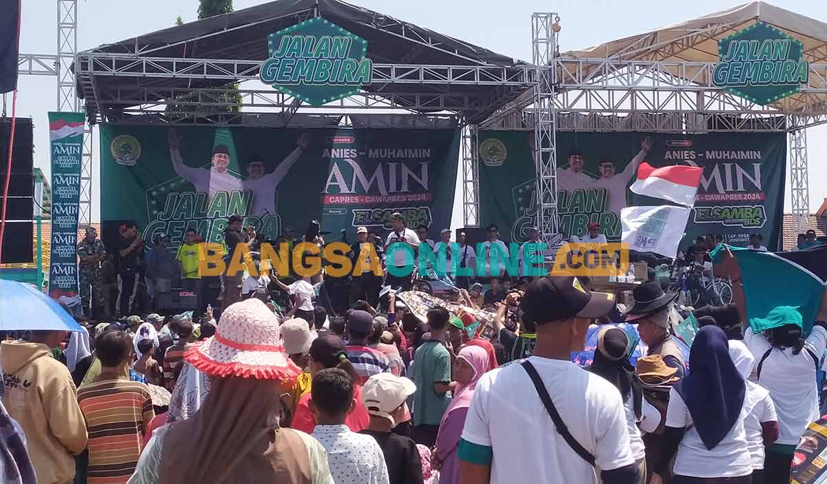 Suasana acara jalan gembira sosialisasi pasangan AMIN atau akronim dari Anies Baswedan serta Muhaimin Iskandar. Foto: AAN AMRULLOH/BANGSAONLINE