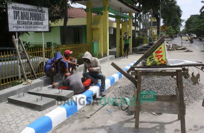 Jelang Pergantian Tahun, Empat Proyek PU Cipta Karya Jombang Belum Tuntas
