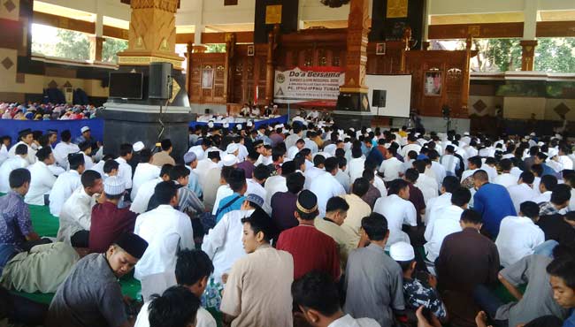 Ribuan Pelajar di Tuban Do'a Bersama jelang UN 2016