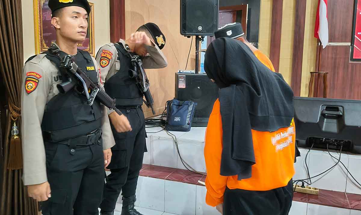 Live Streaming Pornografi, Seorang Wanita Asal Blitar Ditangkap