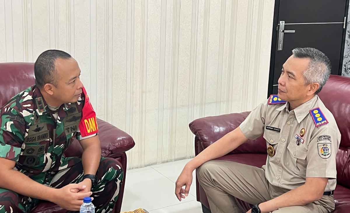 Dandim 0819/Pasuruan saat bersama Kepala Kantah Kabupaten Pasuruan.