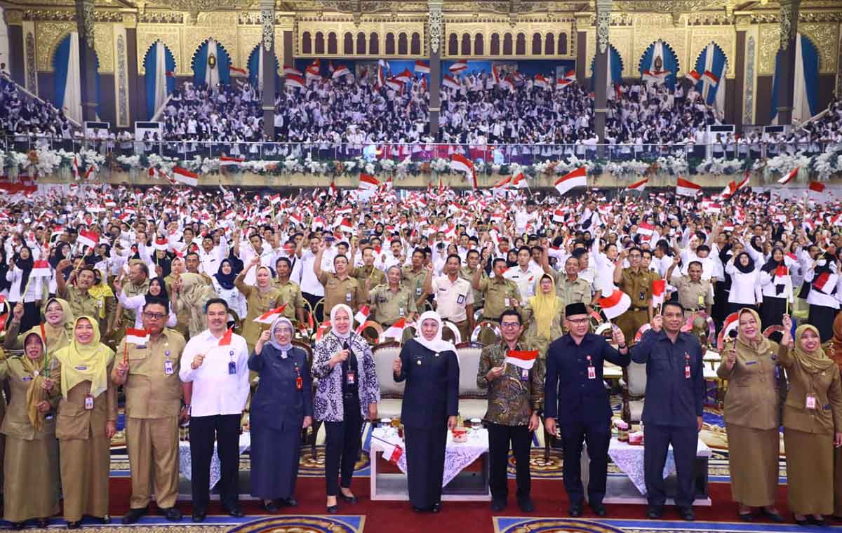 Serahkan 3.525 SK PPPK, Gubernur Khofifah Tekankan 2 Hal ini