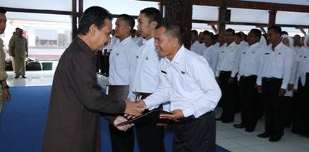 Pemkab Lumajang Angkat 517 Tenaga Honorer Menjadi PNS