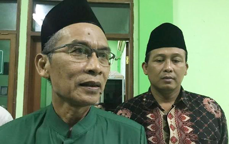 KH. Khusnan Ali.