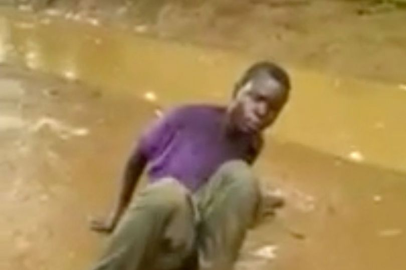 Ada Lomba Mabuk untuk Anak-anak, Bocah 11 Tahun Tewas Usai Nggelogok 5 Botol Miras 