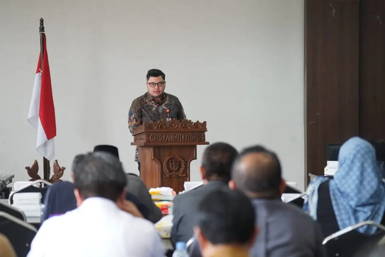 Bupati Kediri Sebut Kebijakan 5 Hari Sekolah Masih Dikaji, Belum Final