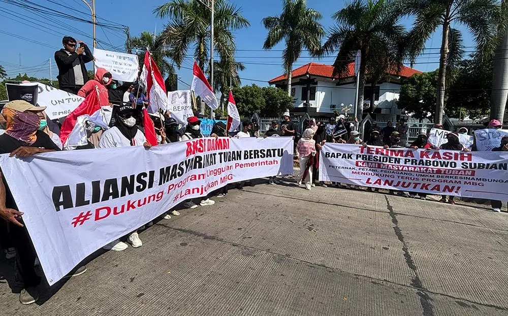 Tandingan Aksi Mahasiswa, 3.000 Massa Aliansi Masyarakat Tuban Demo Dukung Program MBG dan Kopdes