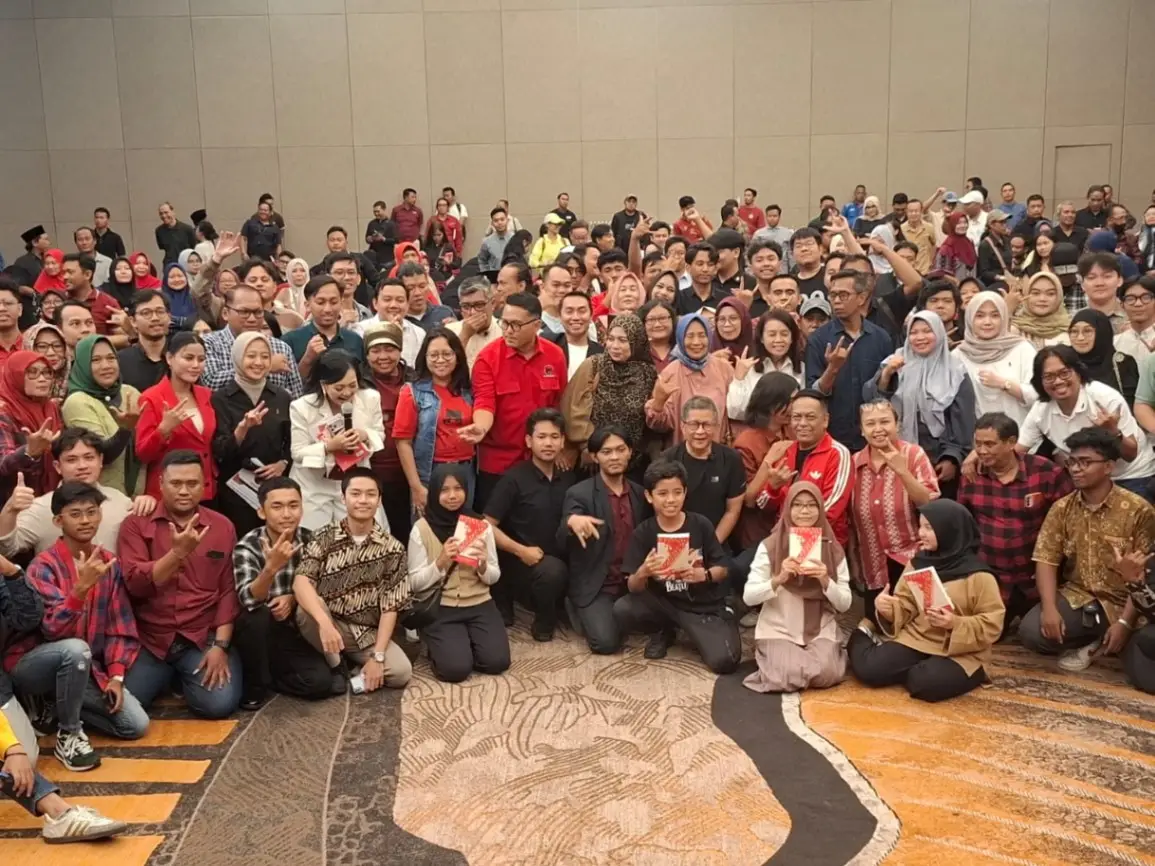 Bulan Bung Karno di Surabaya, Rocky Gerung Bedah Buku Marhaenisme: Indonesia Alami Krisis Gagasan