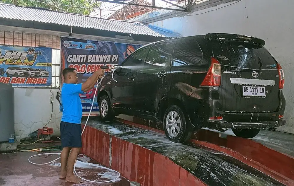 Berdayakan Keterampilan Warga Binaan, Lapas Ngawi Buka Jasa Cuci Kendaraan  'Lawi Steam'