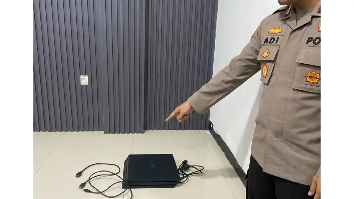 Kurang dari 24 Jam, Polsek Pakis Malang Ringkus Pembobol Rumah yang Curi PlayStation 4