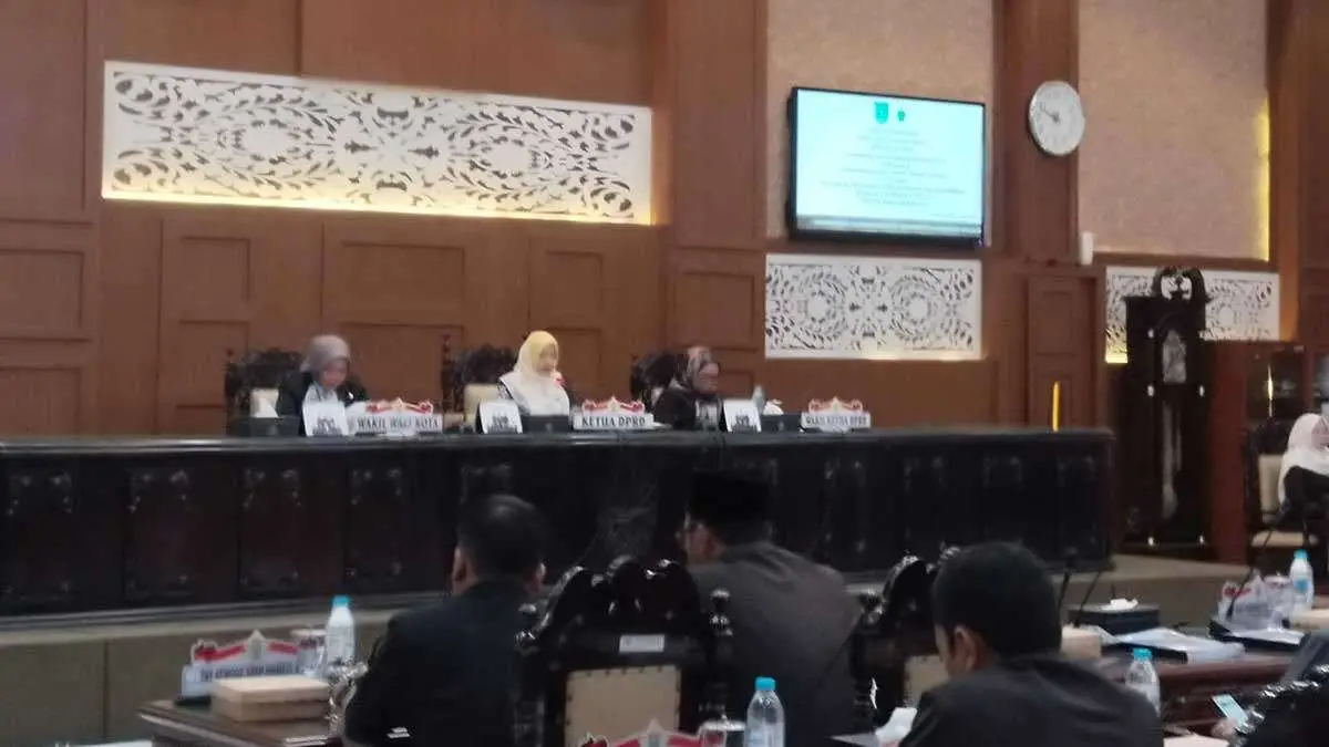DPRD Kota Probolinggo Bahas Raperda Pertanggungjawaban APBD 2025