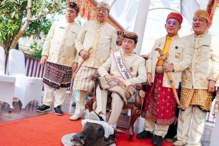 PDIP Sebut Tak Masuk Akal Jokowi Tak Tahu Prosesi Injak Kepala Kerbau: Sudah Ciri Khas