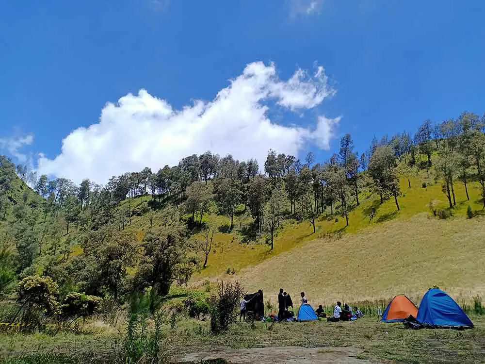 Hormati Hari Raya Karo, Pendakian Gunung Semeru Ditutup 7-18 Agustus 2026