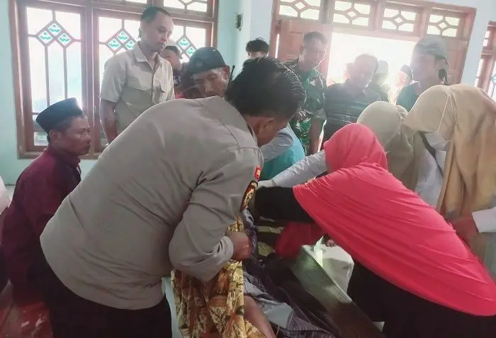 Pria Warga Lamongan Ditemukan Meninggal di Sawah Diduga Akibat Serangan Jantung