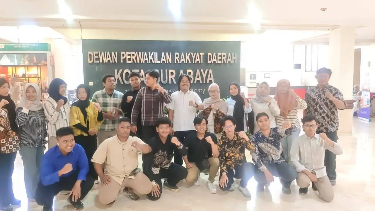 Belajar Politik dari Dalam DPRD, Gelora Juang Surabaya Ajak Anak Muda Tak Takut Terlibat Demokrasi