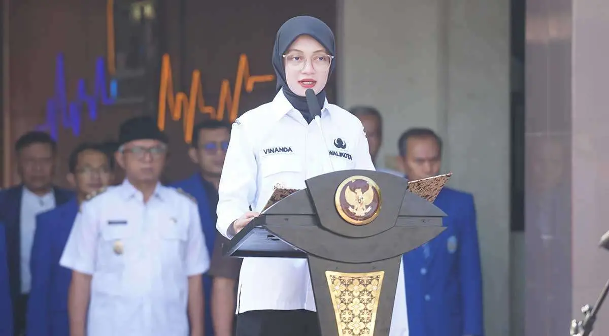 Wali Kota Kediri saat memberi sambutan dalam peringatan Hari Koperasi ke-79. Foto: Ist