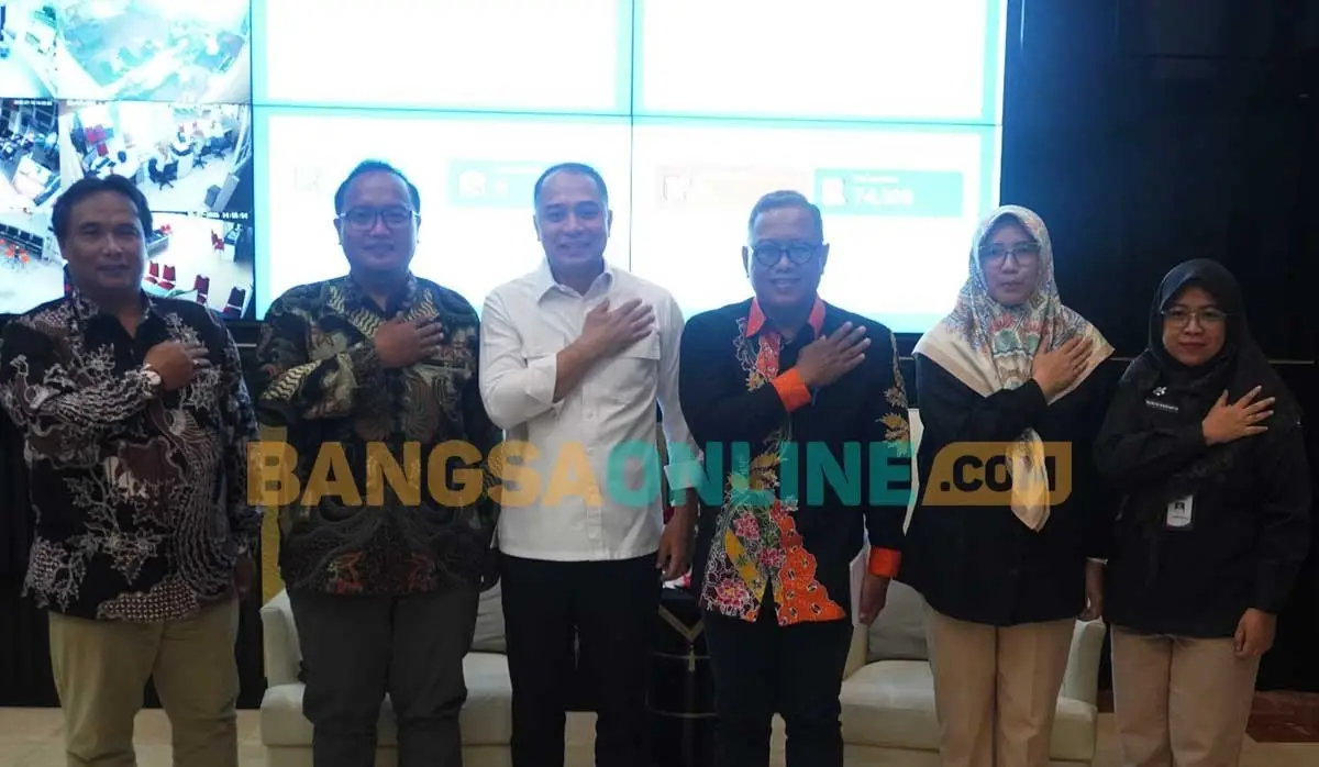 Jajaran KPU saat audiensi dengan Wali Kota Surabaya, Eri Cahyadi. Foto: BANGSAONLINE