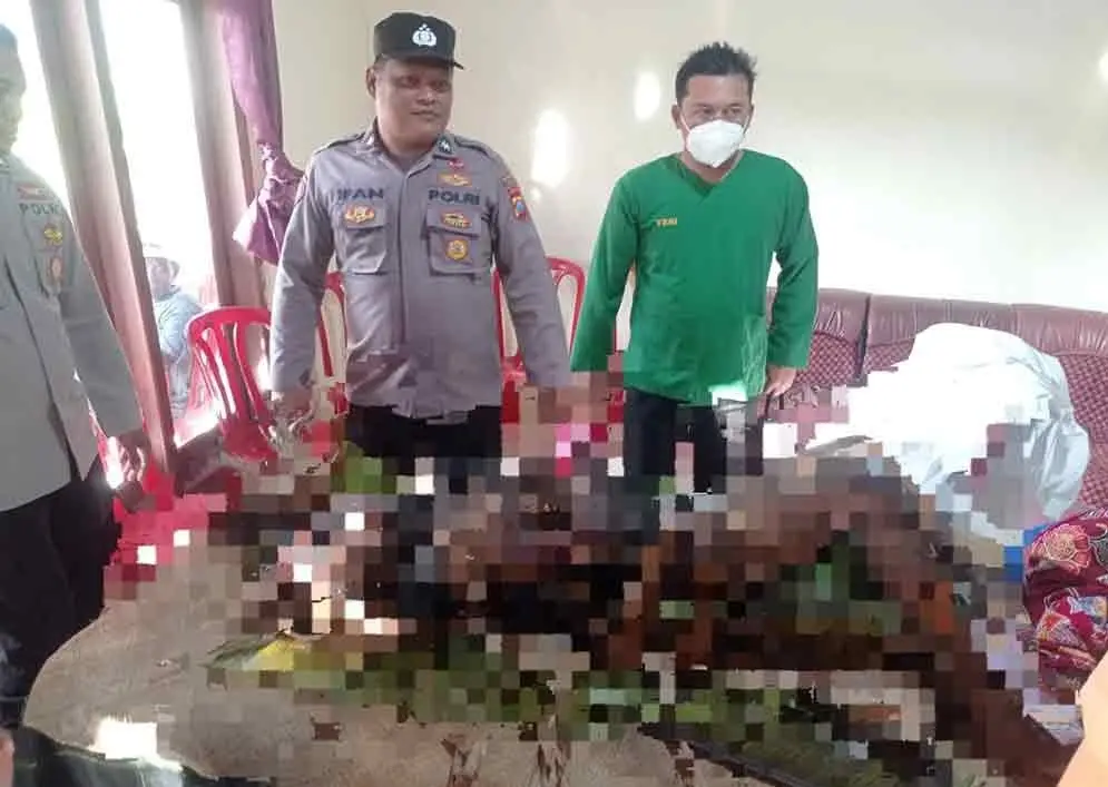 Nahas, warga Dusun Krajan, Blitar, ditemukan meninggal dunia usai membakar daduk. (Ist)