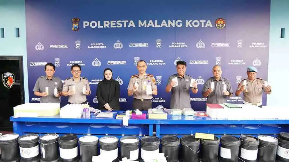 Industri Kosmetik Ilegal Digrebek, Polresta Malang Kota Sita 1,4 Ton Bahan Baku
