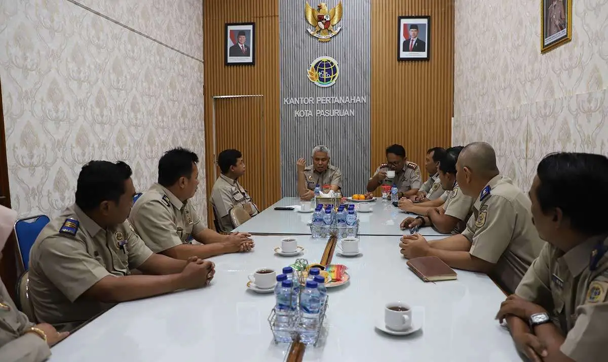 Kunjungi Kantah Kota Pasuruan, Kepala Kanwil BPN Jatim Dorong Layanan Pertanahan Profesional