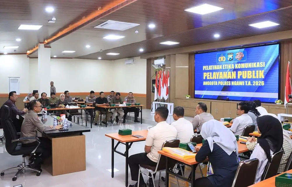 Wujudkan Layanan Prima, Polres Ngawi Gandeng Perbankan Gelar Pelatihan Etika Komunikasi
