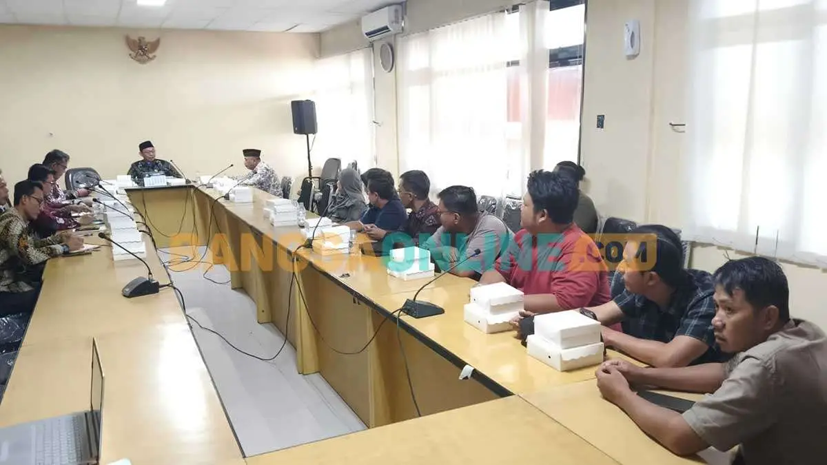 Dewan Terima Aspirasi Pedagang Pasar Ikan Hias SLG