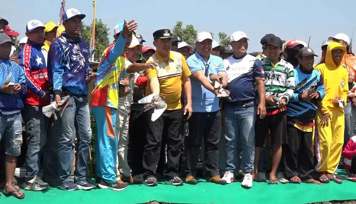 Bupati Madiun Targetkan Lomba Merpati Jadi Agenda Nasional