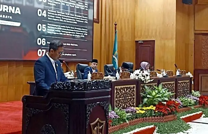 DPRD Surabaya Sahkan APBD 2025, PKS dan Golkar Soroti Parkir serta Aset Daerah