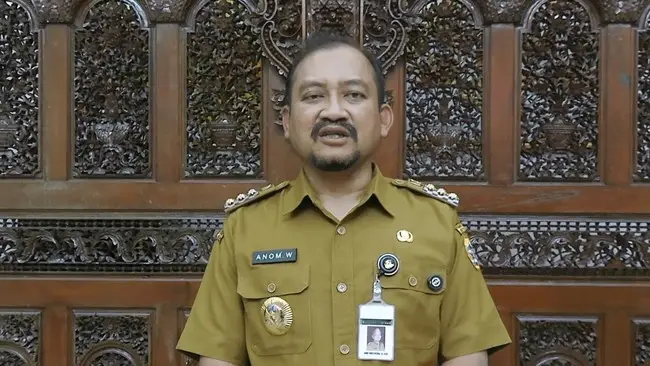 Bupati Pemalang Anom Widiantoro. Foto: instagram
