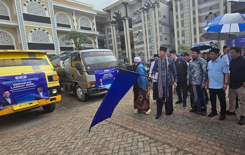 Sambangi Ponpes Nurul Cholil Bangkalan, Menko AHY: Santri Benteng Kebangsaan dan Modal Pembangunan
