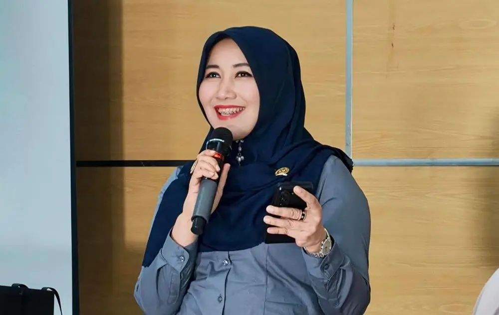 Dr. Lia Istifhama, S.H.I., S.Sos.I., M.E.I., Anggota DPD RI asal Jawa Timur.