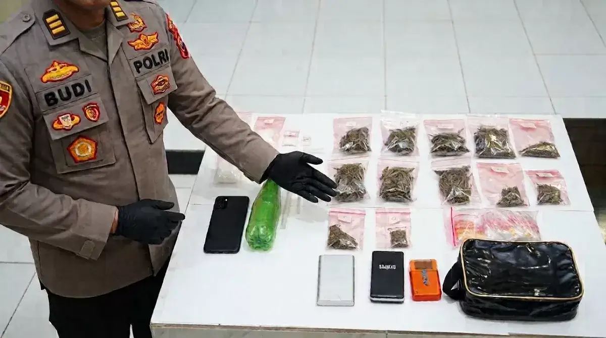 Bawa 96 Gram Sabu dan 131 Gram Ganja, Pria di Kepanjen Dibekuk Polres Malang
