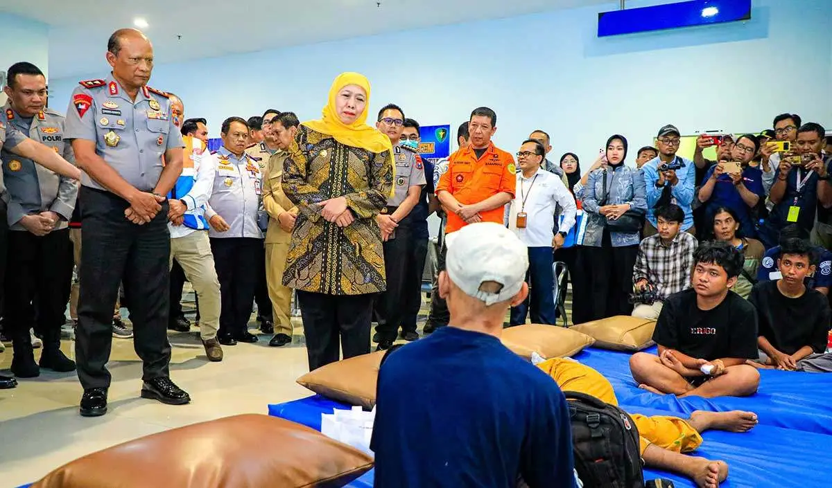 Gubernur Khofifah dan Kapolda Jatim Sampaikan Duka atas Kebakaran KMP Mutiara Sentosa II