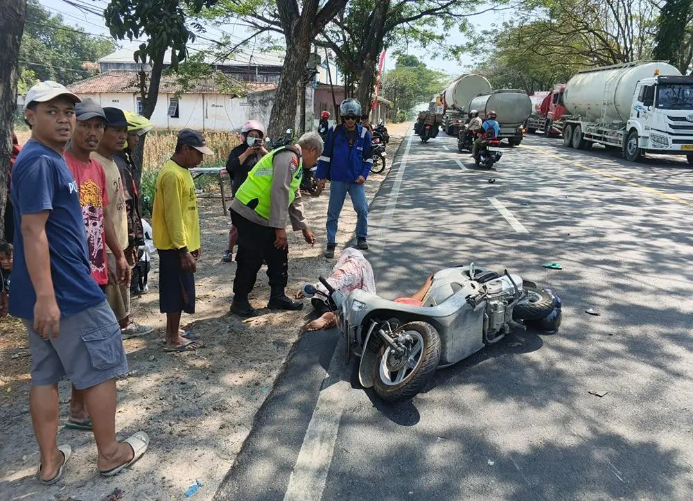 Kecelakaan Maut di Jalur Pantura Tuban: Motor Bonceng Empat Tersenggol Truk, Dua Orang Meninggal
