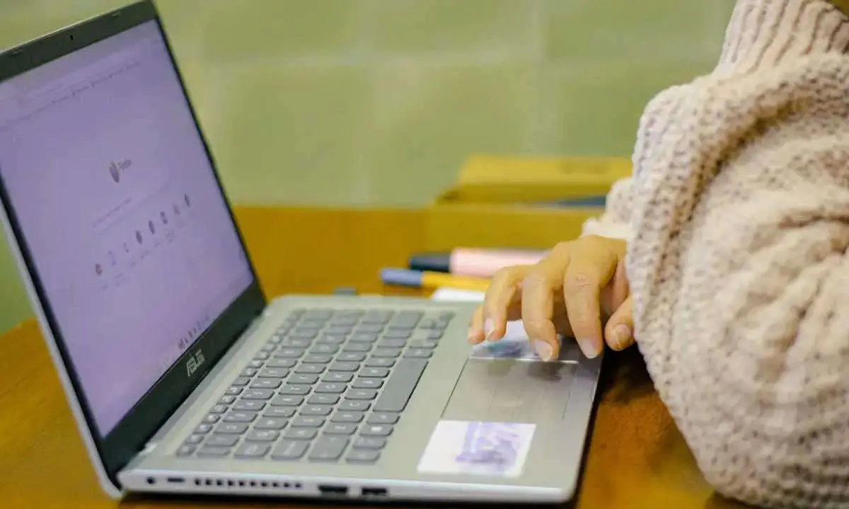 Panduan Beli Laptop Sesuai Kebutuhan Kuliah