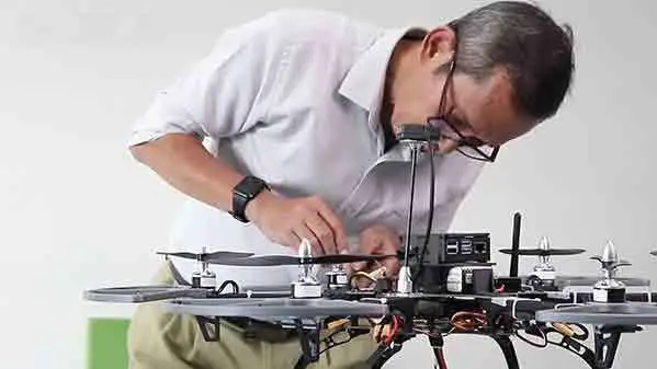 Sistem kendaraan otonom unmanned aerial vehicle (UAV) berjenis hexacopter karya Gubes ITS. (Ist)