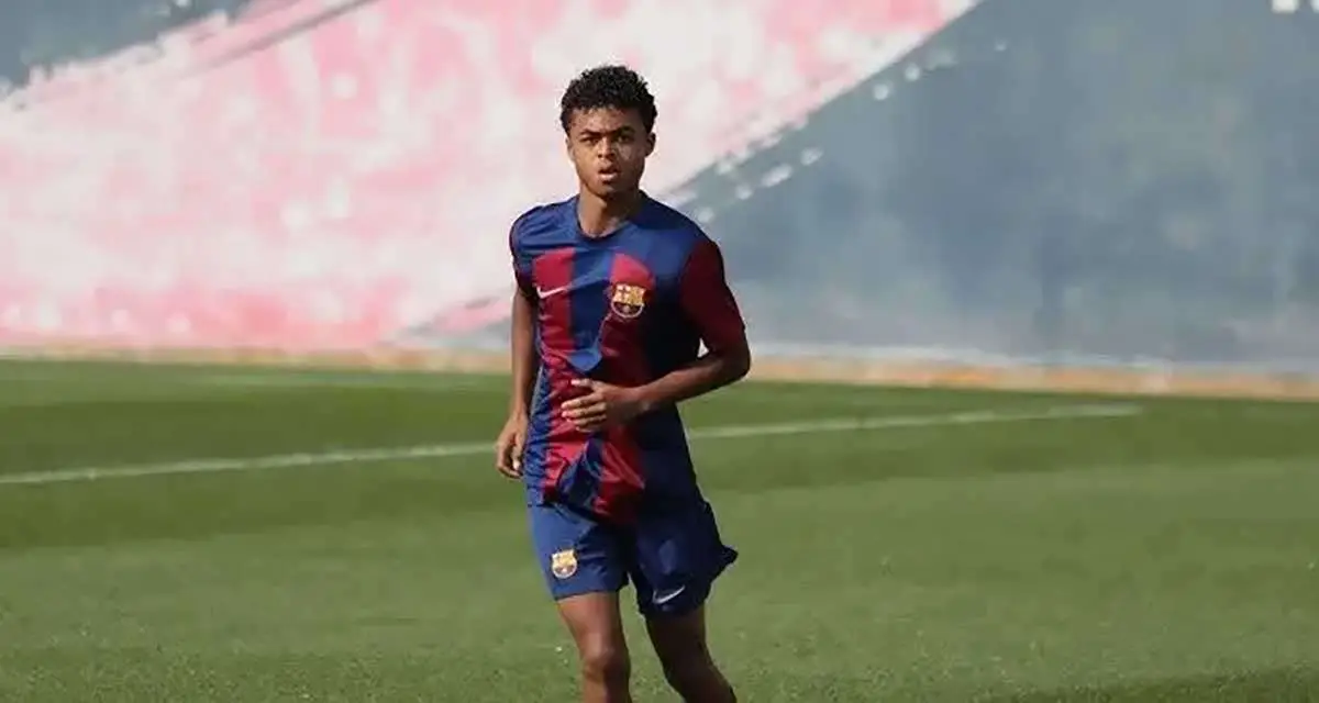 Shane Kluivert Ikuti Jejak Sang Ayah di Barcelona