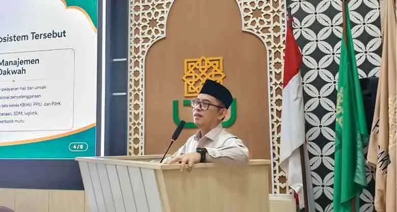 Dirjen Bina PHU Puji Raharjo saat memberikan pembekalan kepada calon wisudawan Fakultas Dakwah dan Komunikasi UIN Sunan Kalijaga Yogyakarta. (Ist)