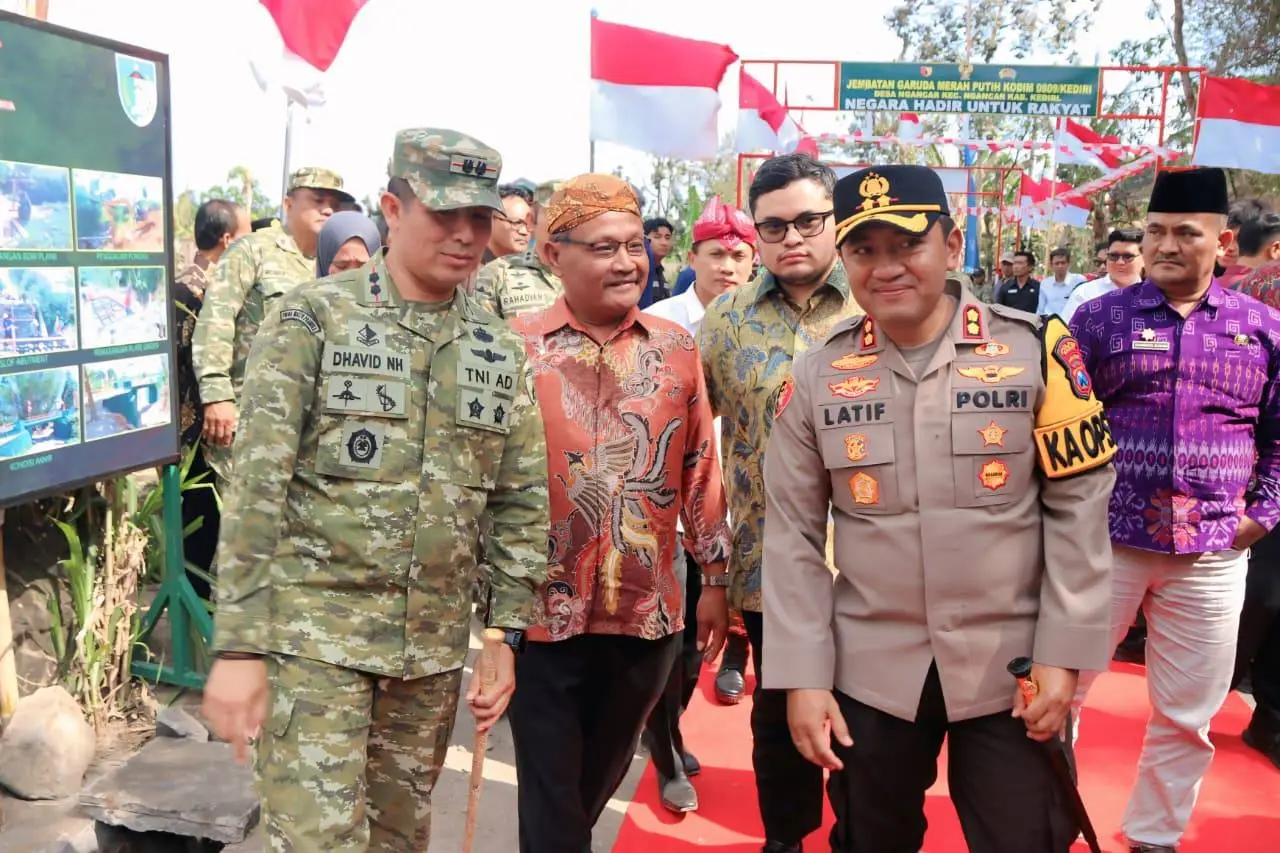 Kodim Kediri dan Forkopimda Ikuti Peluncuran 3.363 Jembatan Garuda dan 3000 Titik A