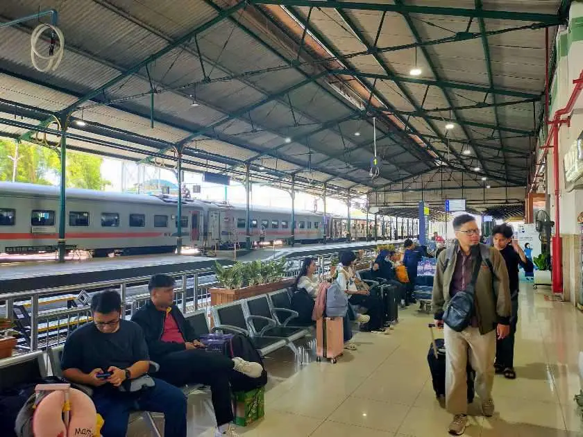 Libur Panjang HUT ke-81 RI, KAI Daop 7 Tambah Rangkaian Sejumlah KA Jarak Jauh