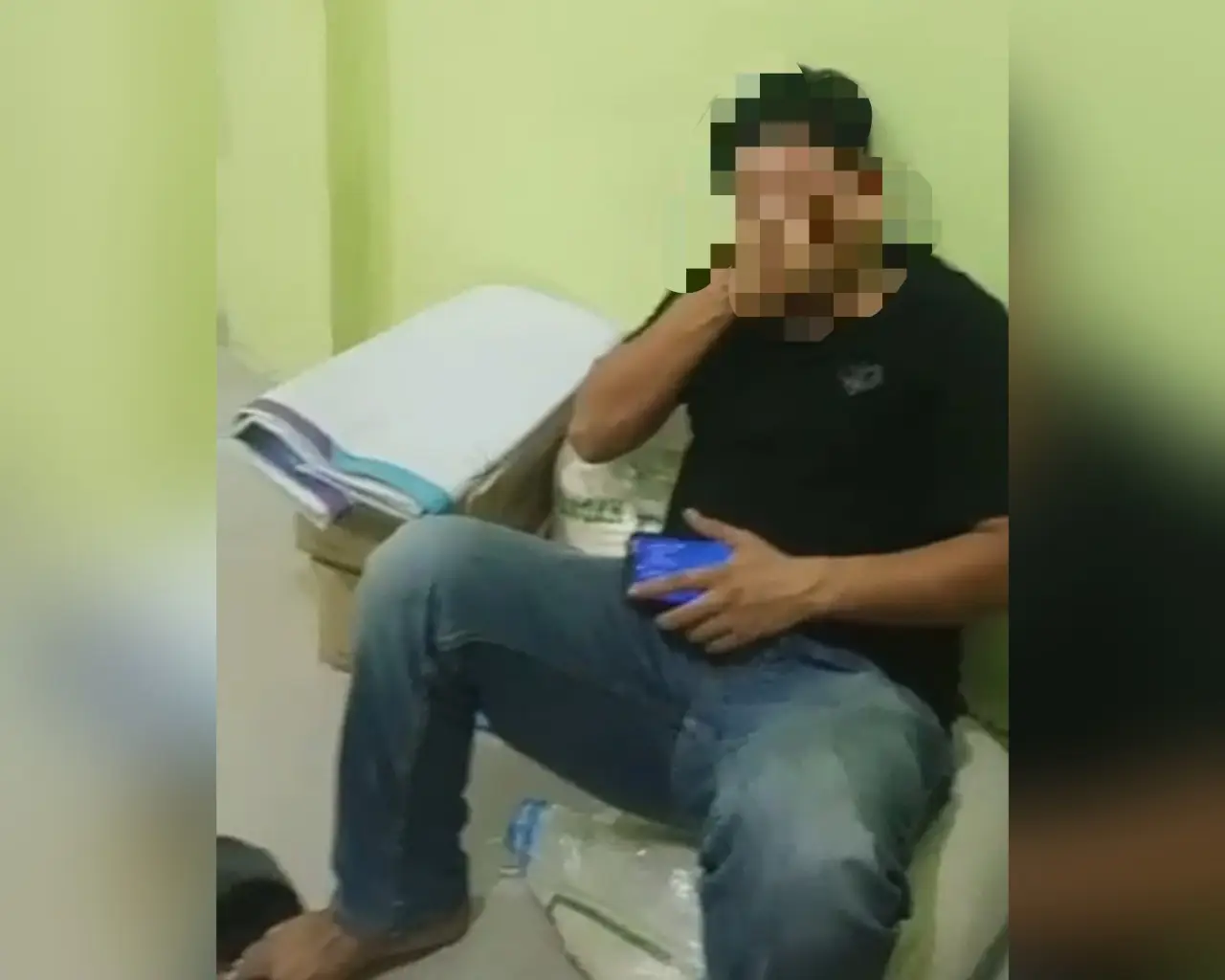 Dua Oknum Polisi di Gresik Diamuk Massa Usai Diduga Peras Warga Rp20 Juta Modus Kasus Judol