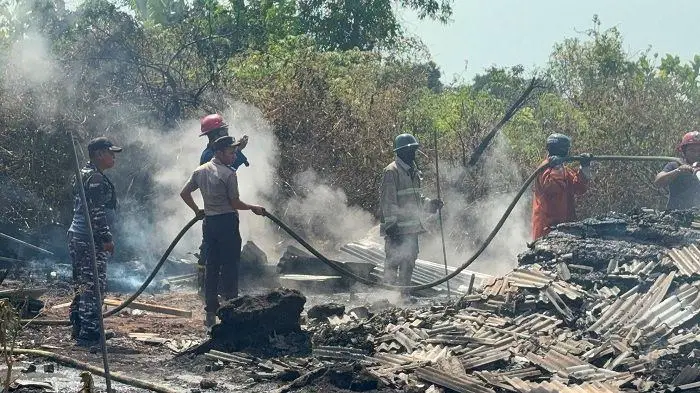 Dua Kebakaran Terjadi Bersamaan di Lamongan, Gudang Kosong Rugi Rp 10 Juta