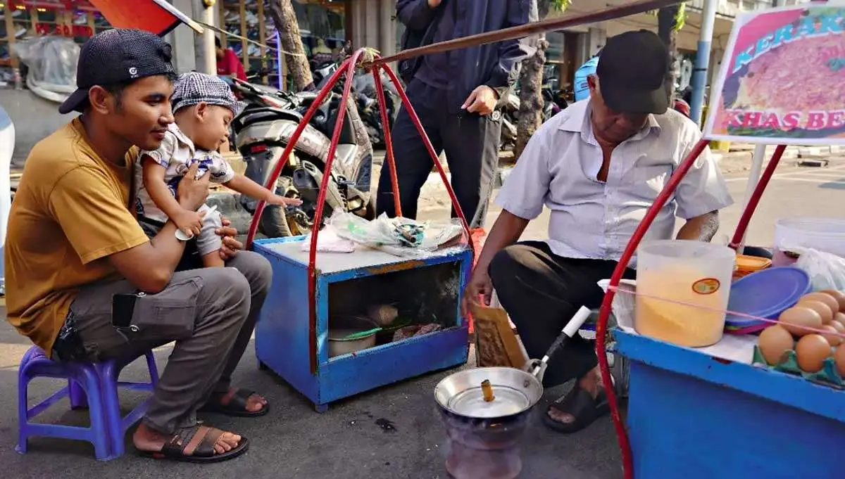 Sejarah dan Tradisi Kerak Telor Betawi