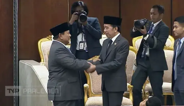Sinyal Jokowi-Prabowo Bubar Menguat, Solo Tancap Gas Usai Tahu Tren Kinerja Pemerintah Memburuk