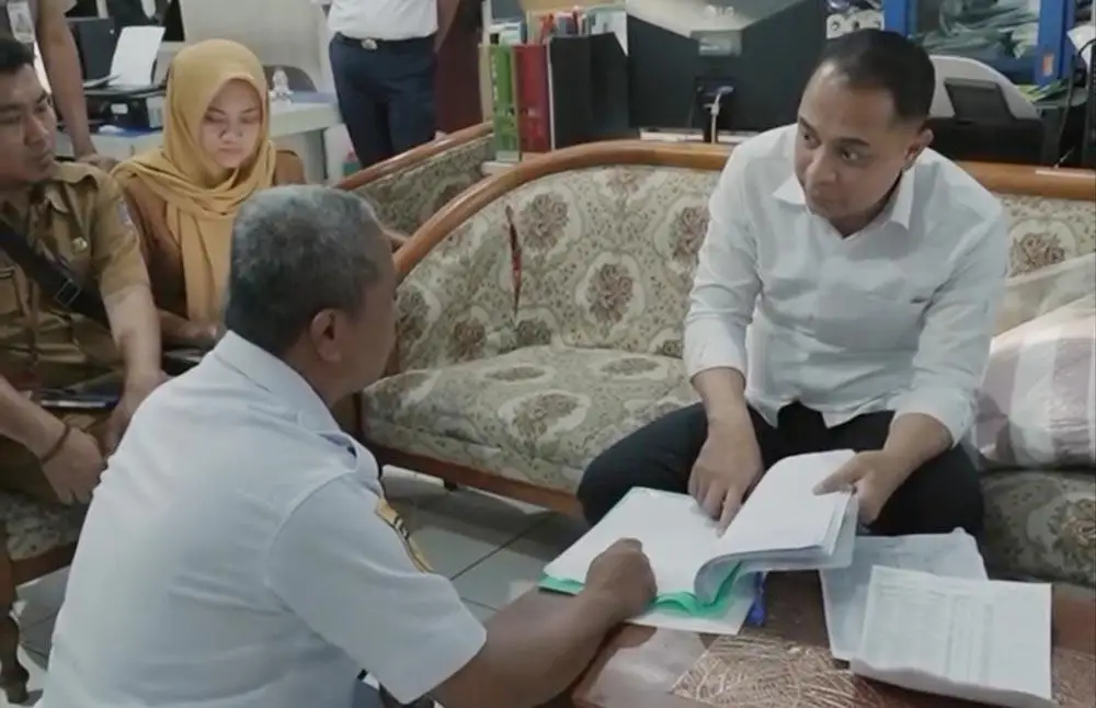 Bongkar Dugaan Pungli Parkir, Wali Kota Surabaya Ancam Ganti Oknum Jukir hingga Pejabat Dishub